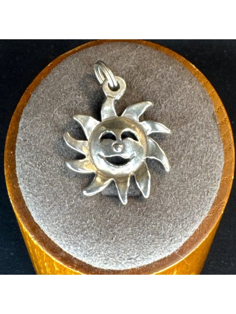 VTG Solid Sterling Silver 925 Smiling Sun Circle Pendant Size 1" Length